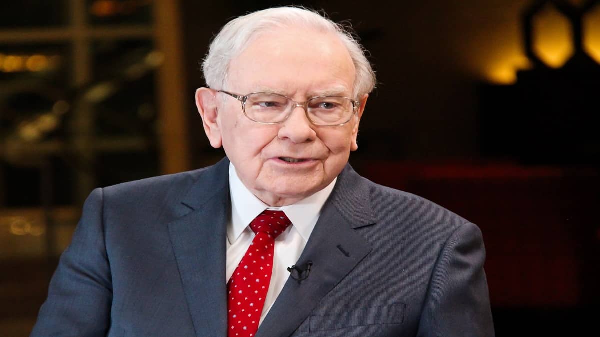 Who is Warren Buffett? Biography of Warren Buffett; Billionaire genius