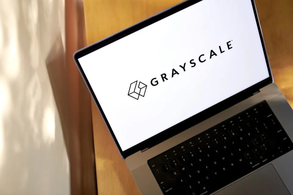 Grayscale CEO Says SEC Should Allow Multiple Bitcoin ETFs at Once